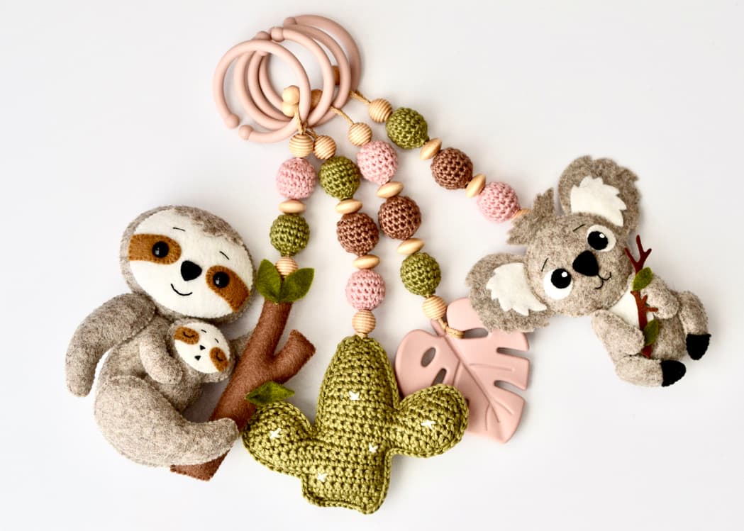 Spielbogen Faultier Koala Kaktus Monstera